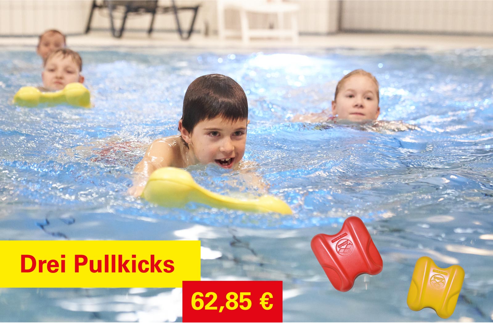 Drei Kinder im Wasser mit dem Pullkick